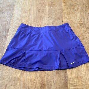 Women’s Nike Dri-Fit Skort. Size L. Purple